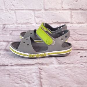 Crocs youth boys girls size 11 sandals grey green (a)